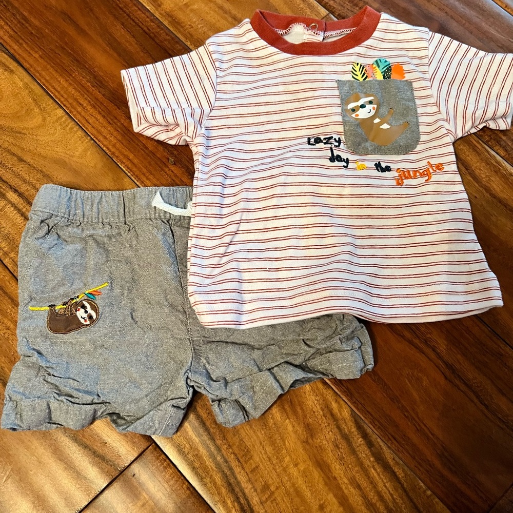 Baby boy monkey shorts outfit. Size 6/9 months